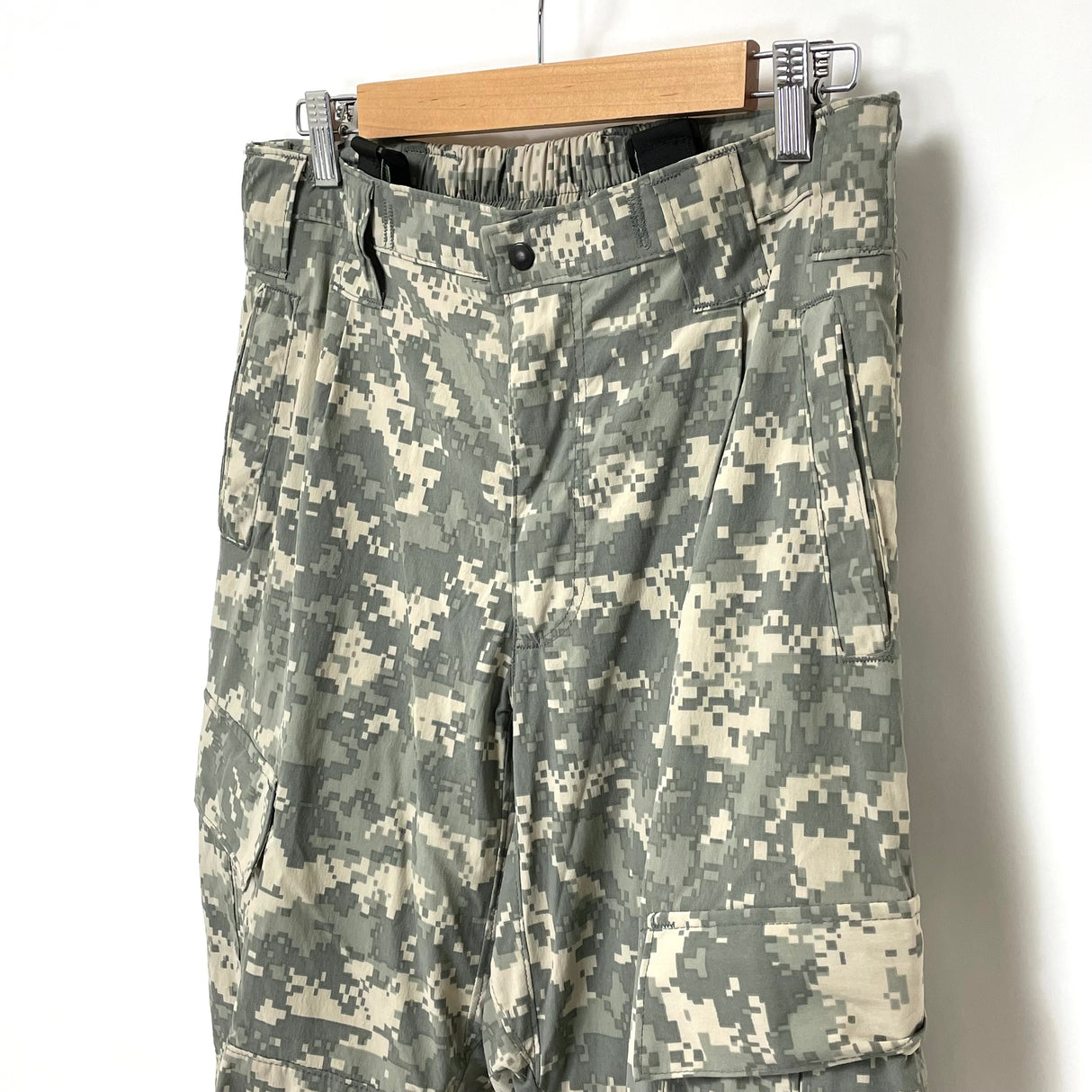 【新品】U.S.ARMY ACU デジタルカモ ECWCS Gen3 Level5 ソフトシェル オーバーパンツ Mサイズ【FB-PT-ML0030S=】