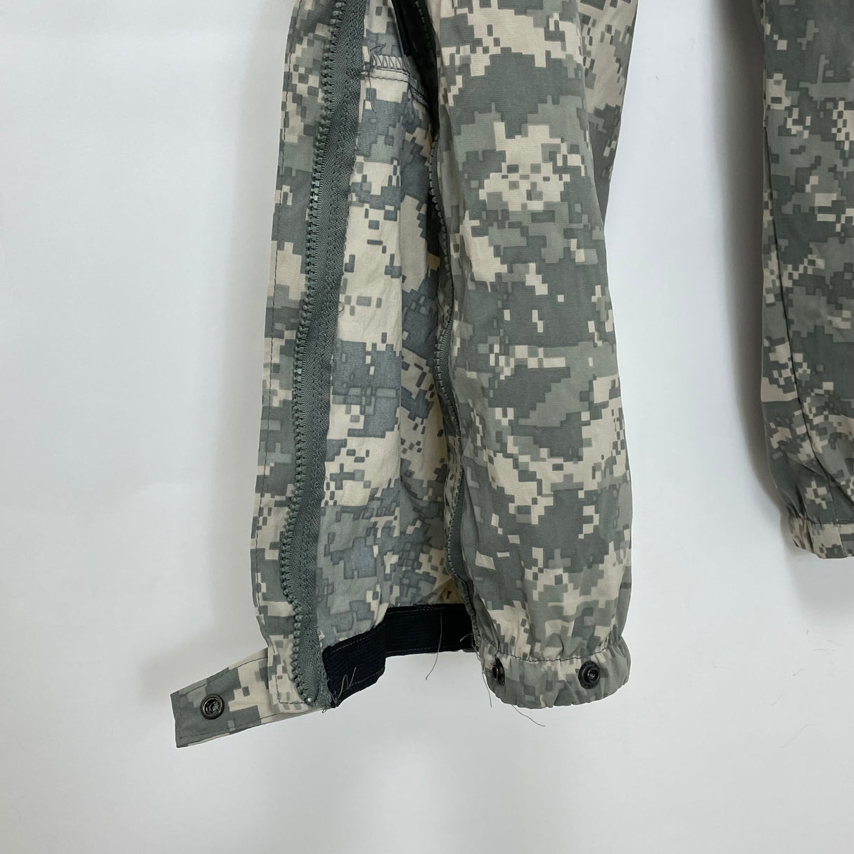 【新品】U.S.ARMY ACU デジタルカモ ECWCS Gen3 Level5 ソフトシェル オーバーパンツ Mサイズ【FB-PT-ML0030S=】