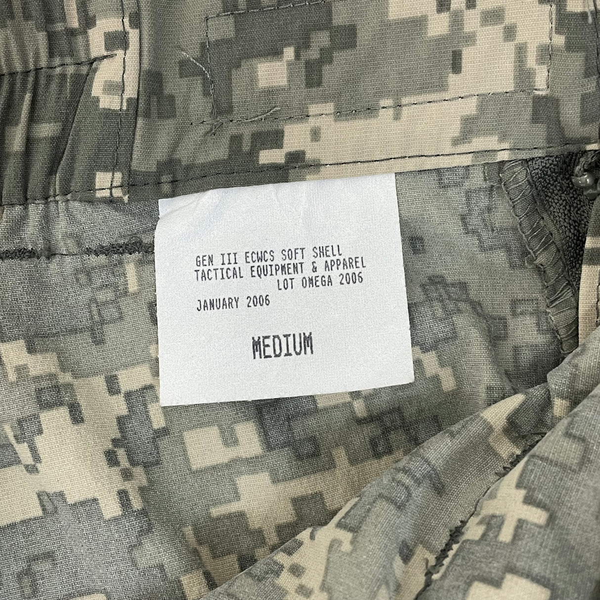 【新品】U.S.ARMY ACU デジタルカモ ECWCS Gen3 Level5 ソフトシェル オーバーパンツ Mサイズ【FB-PT-ML0030S=】