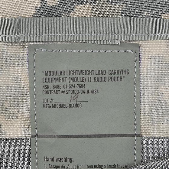 アメリカ軍 ACU デジタルカモ MOLLE2 ラジオショルダーバッグ 新品 A25AN=