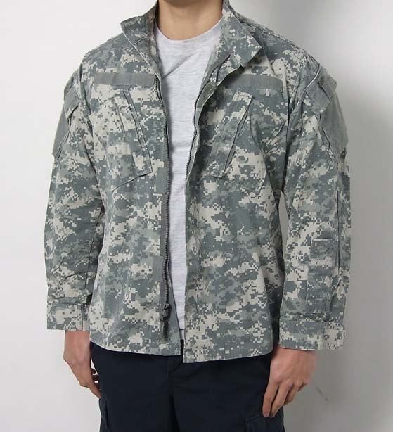 アメリカ軍 ACU デジタルカモ コンバットジャケット USED A3U=