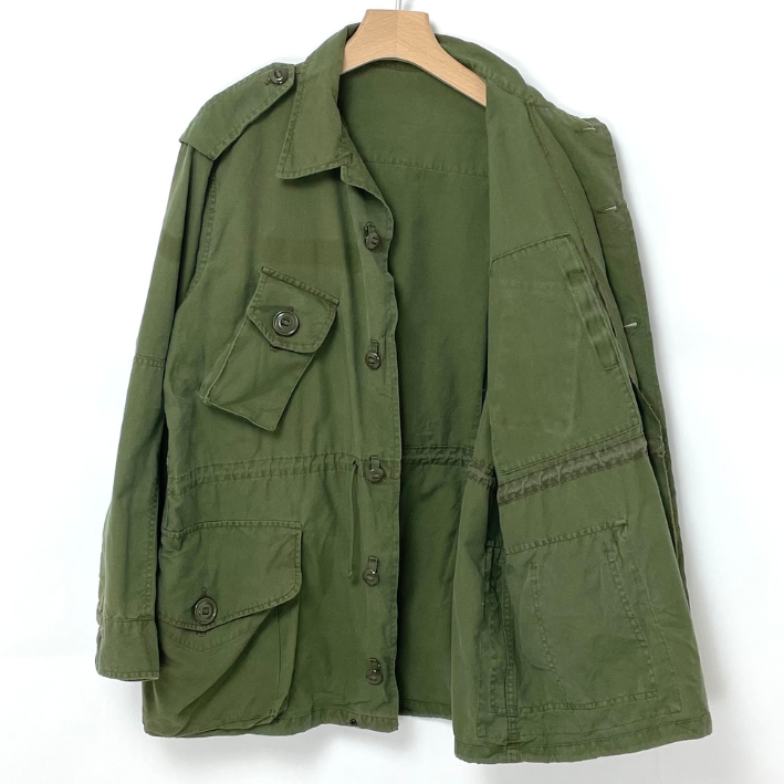 カナダ軍 OG-107 ライトウェイト MK2 コンバットジャケット ワッペン付 USED E12UW=