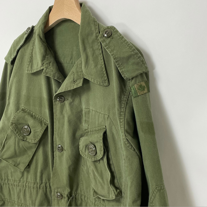 カナダ軍 OG-107 ライトウェイト MK2 コンバットジャケット ワッペン付 USED E12UW=