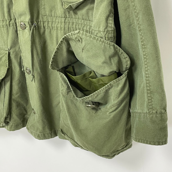 カナダ軍 OG-107 ライトウェイト MK2 コンバットジャケット ワッペン付 USED E12UW=