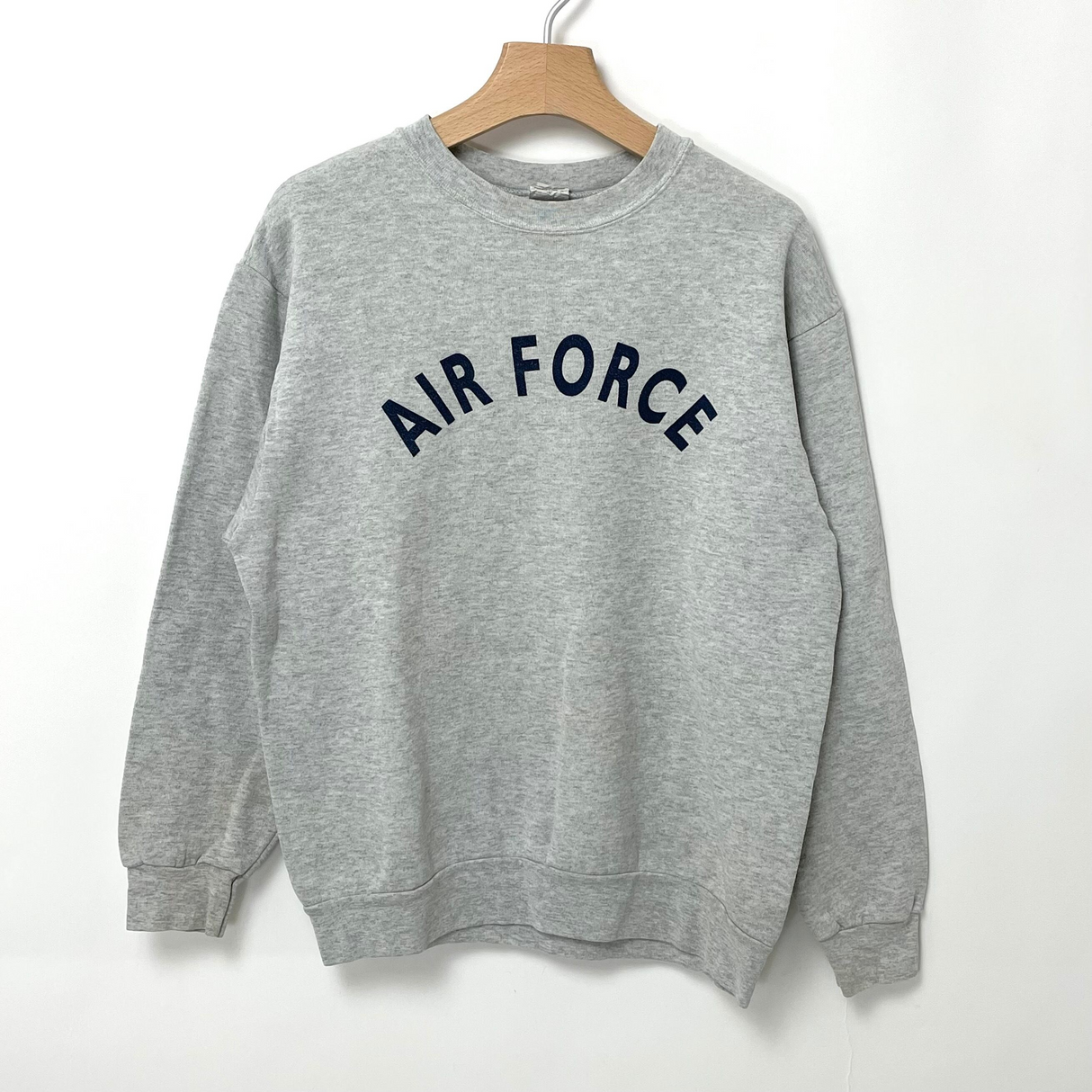 【訳あり】アメリカ空軍 U.S.AIR FORCE グレー スウェットシャツ【FB-SS-ML0013D=】