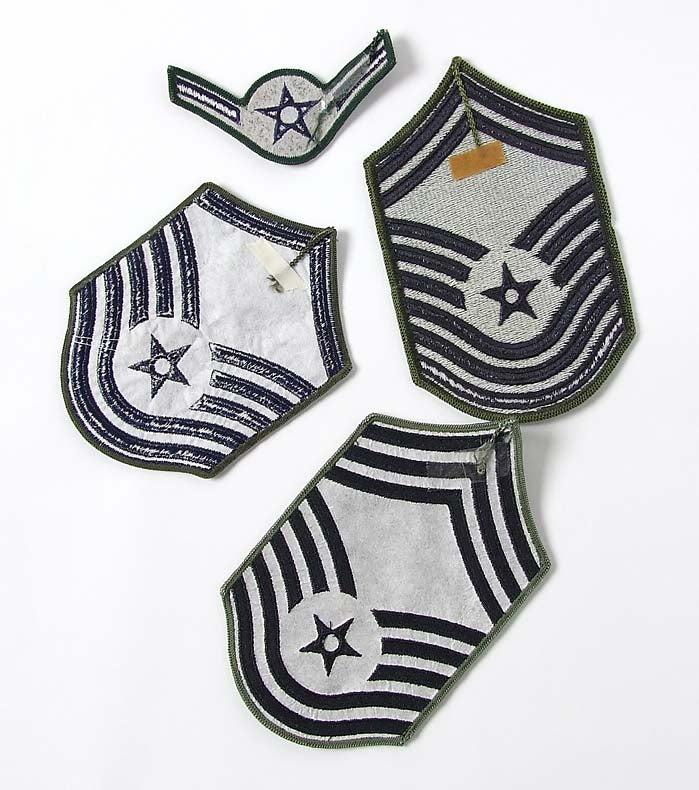 アメリカ空軍 USAF OD/ネイビー 階級章ワッペン 新品 RANK-AF-GN-