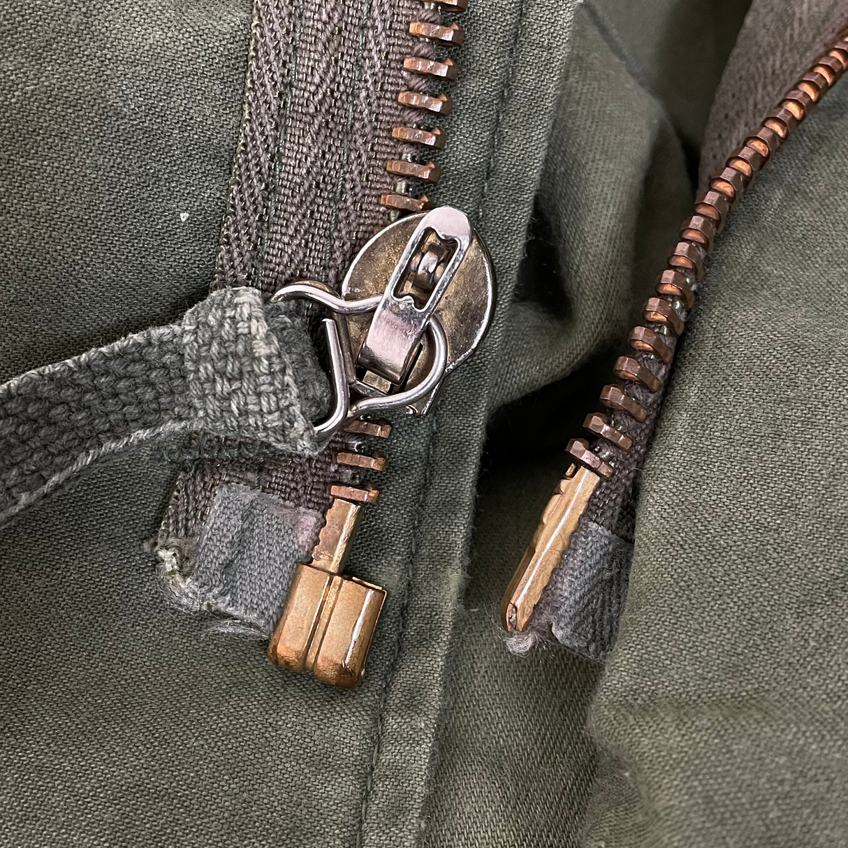 81年製 アメリカ軍 OD M-65 フィールドジャケット 3rdモデル M/Rサイズ【FB-JK-ML0051C】