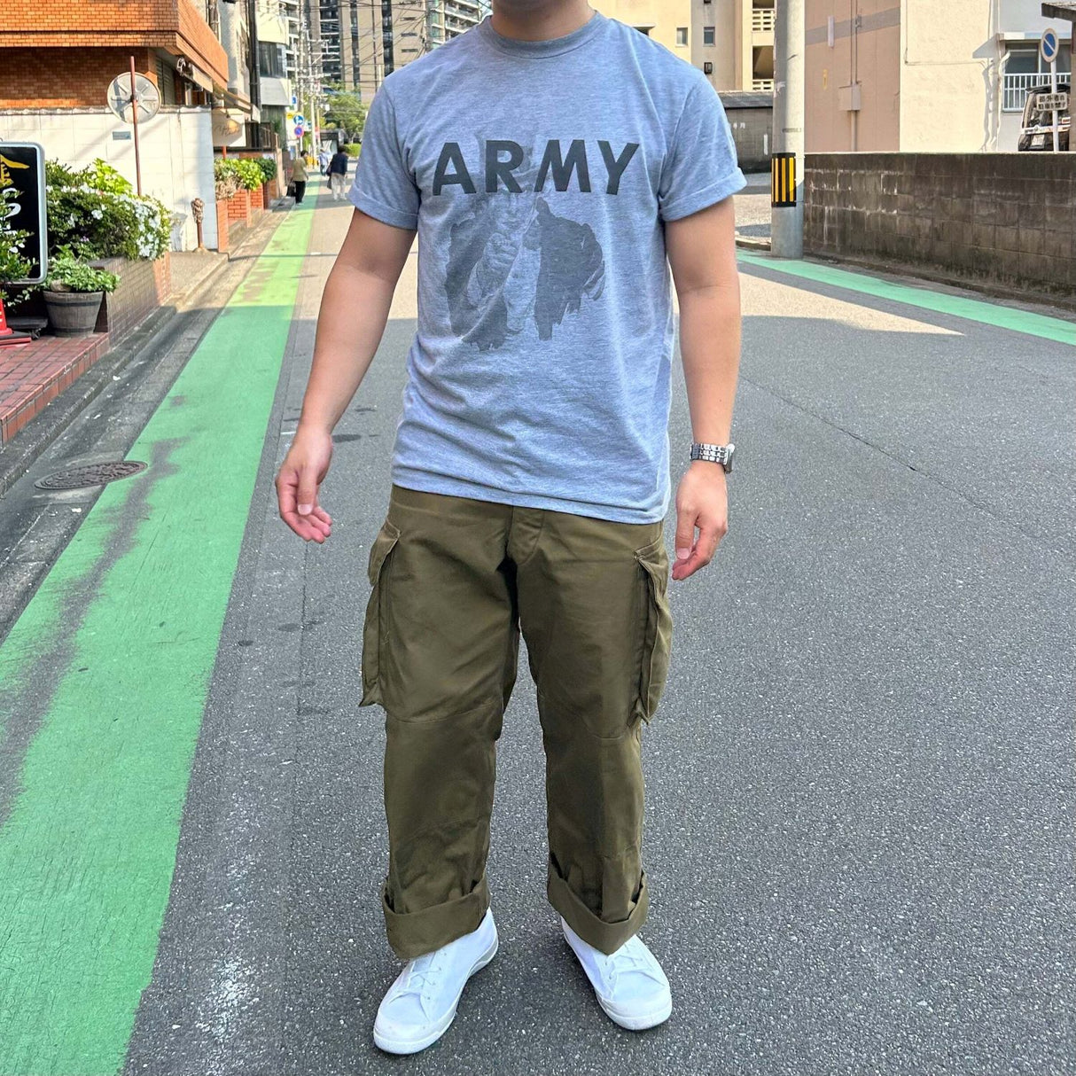 USED 米軍実物 U.S.ARMY グレー 前期型 IPFU トレーニング Tシャツ / アメリカ軍 陸軍 軍物 軍モノ 古着MIX ミリタリー Tシャツ 半袖 灰色 リフレクター V字 反射 プリント 古着 中古 アメカジ ストリート メンズ レディース【T45U-SAM-】
