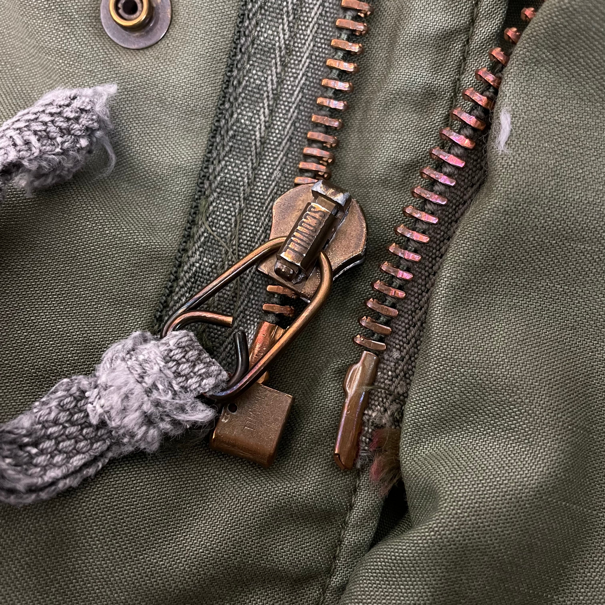 ALPHA INDUSTIRES/アルファインダストリーズ U.S.ARMY OD M-65 フィールドジャケット 3rdモデル S/Rサイズ【FB-JK-ML0052C】