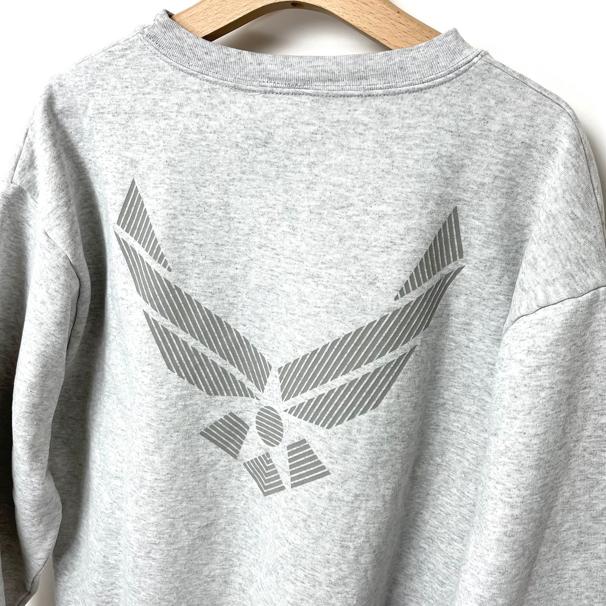アメリカ空軍 U.S.AIR FORCE グレー リフレクターロゴ スウェットシャツ【FB-SS-ML0014B=】