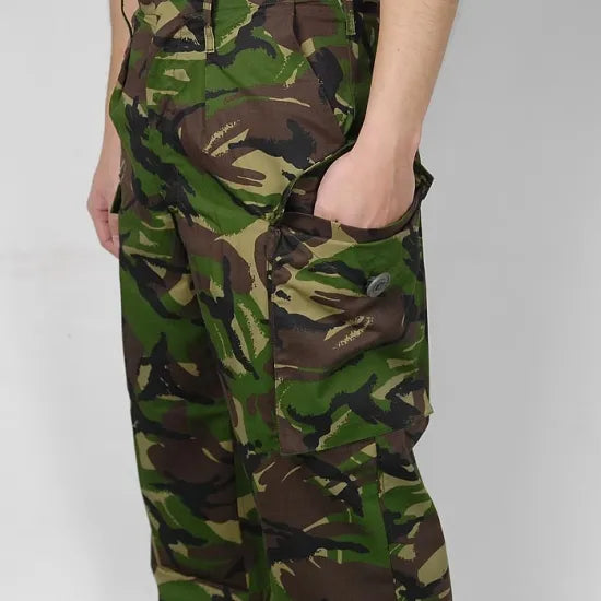 イギリス軍 DPM カモフラージュ ライトウェイト コンバットパンツ 新品 -