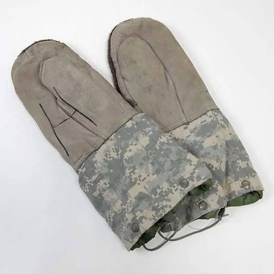 アメリカ軍 ACU デジタルカモ キルティングライナー付 極寒地用ミトングラブ USED 21AU=