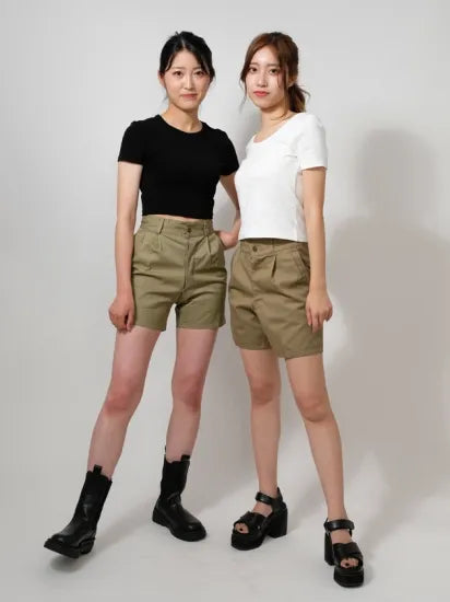 イタリア軍 ベージュ ビンテージ AMI チノショートパンツ ボタンタイプ USED 704UV-