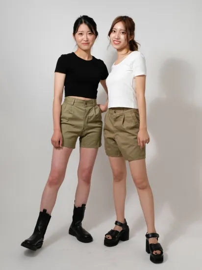 【スモール特価】イタリア軍 ベージュ ビンテージ AMI チノショートパンツ ボタンタイプ 新品 704NV-SB-