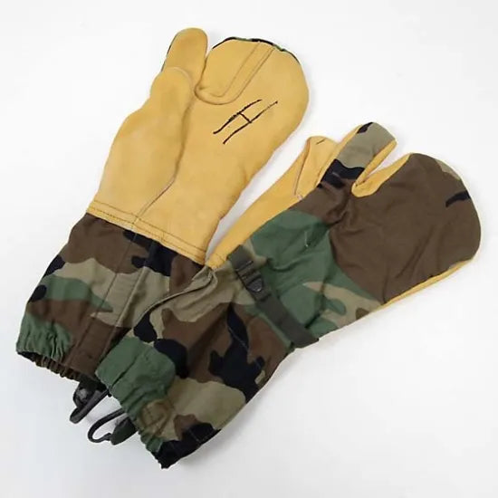 アメリカ軍 ウッドランドカモ 極寒地用 M-65 トリガーフィンガーミトングラブ 毛糸ライナー付 USED 27CU=