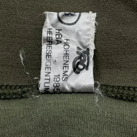 オーストリア軍 シンプル フィジカルトレーニングジャケット 左胸ワッペン付 USED =