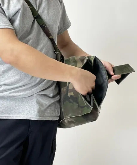 オランダ軍 ウッドランドカモ FM12 ショルダーバッグ USED =