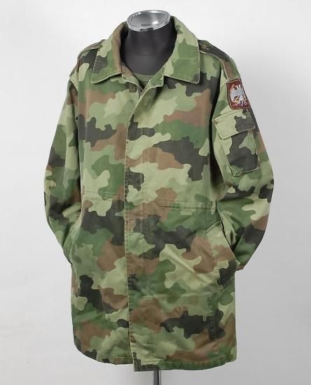 セルビア軍 カモフラージュ 2ポケット フィールドパーカー USED ワッペン・ライナー付