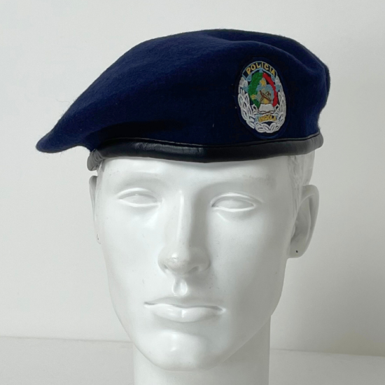 アンゴラ警察 POLICIA ネイビー ベレー帽 新品 M55N- – L.A.BOY アンゴラ警察 POLICIA ネイビー ベレー帽 新品 M55N- – L.A.BOY