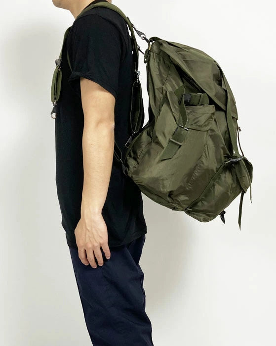 (1/28まで特価)オーストリア軍 OD ナイロン ビッグ ラックサック 新品 274N