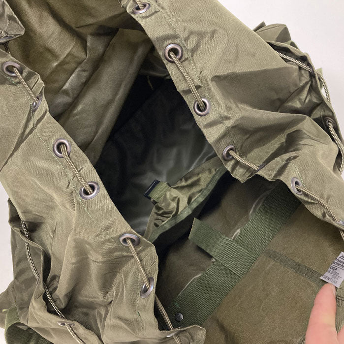 (1/28まで特価)オーストリア軍 OD ナイロン ビッグ ラックサック 新品 274N