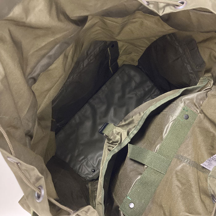 (1/28まで特価)オーストリア軍 OD ナイロン ビッグ ラックサック 新品 274N