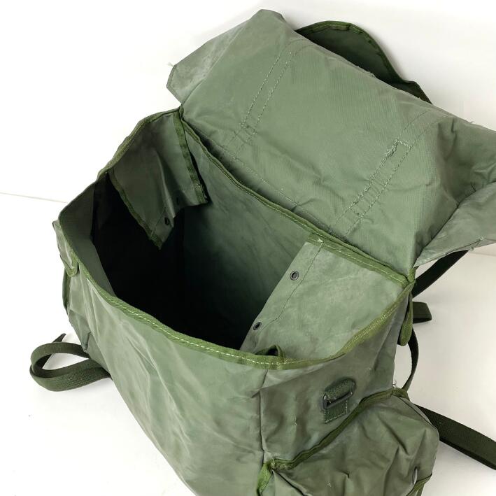 ベルギー軍 グリーン PVC ラックサック USED 343U