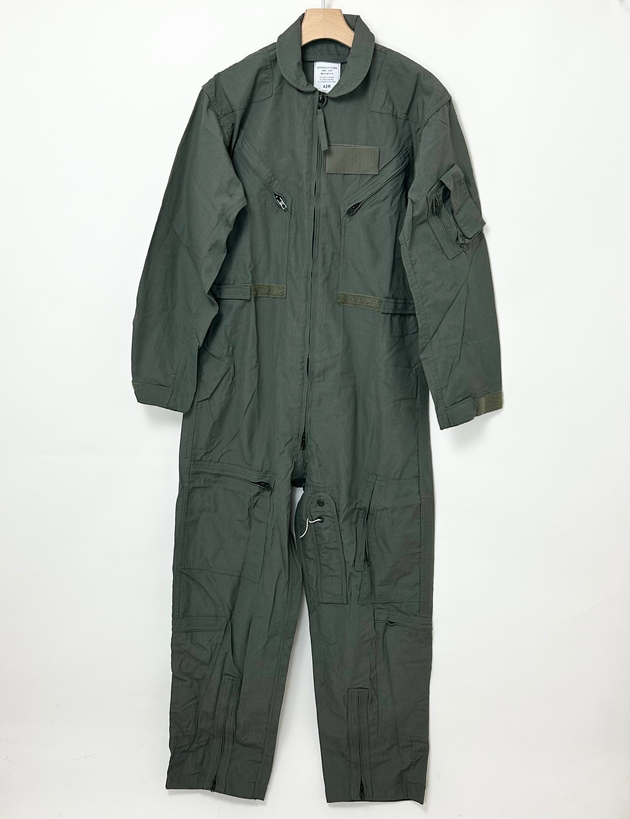 アメリカ軍 セージグリーン CWU-27/P フライトカバーオール 表記42R 新品】アメリカ軍 セージグリーン CWU-27/P フライト