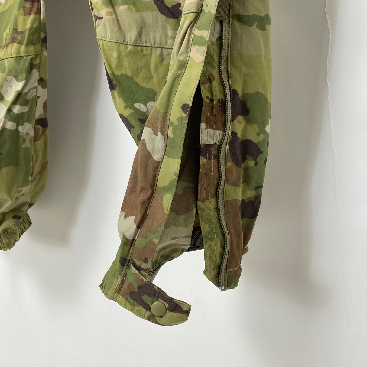 【新品】アメリカ軍 MultiCam/マルチカム ECWCS Gen3 Level5 ソフトシェル オーバーパンツ M/Rサイズ【FB-PT-ML0016S】
