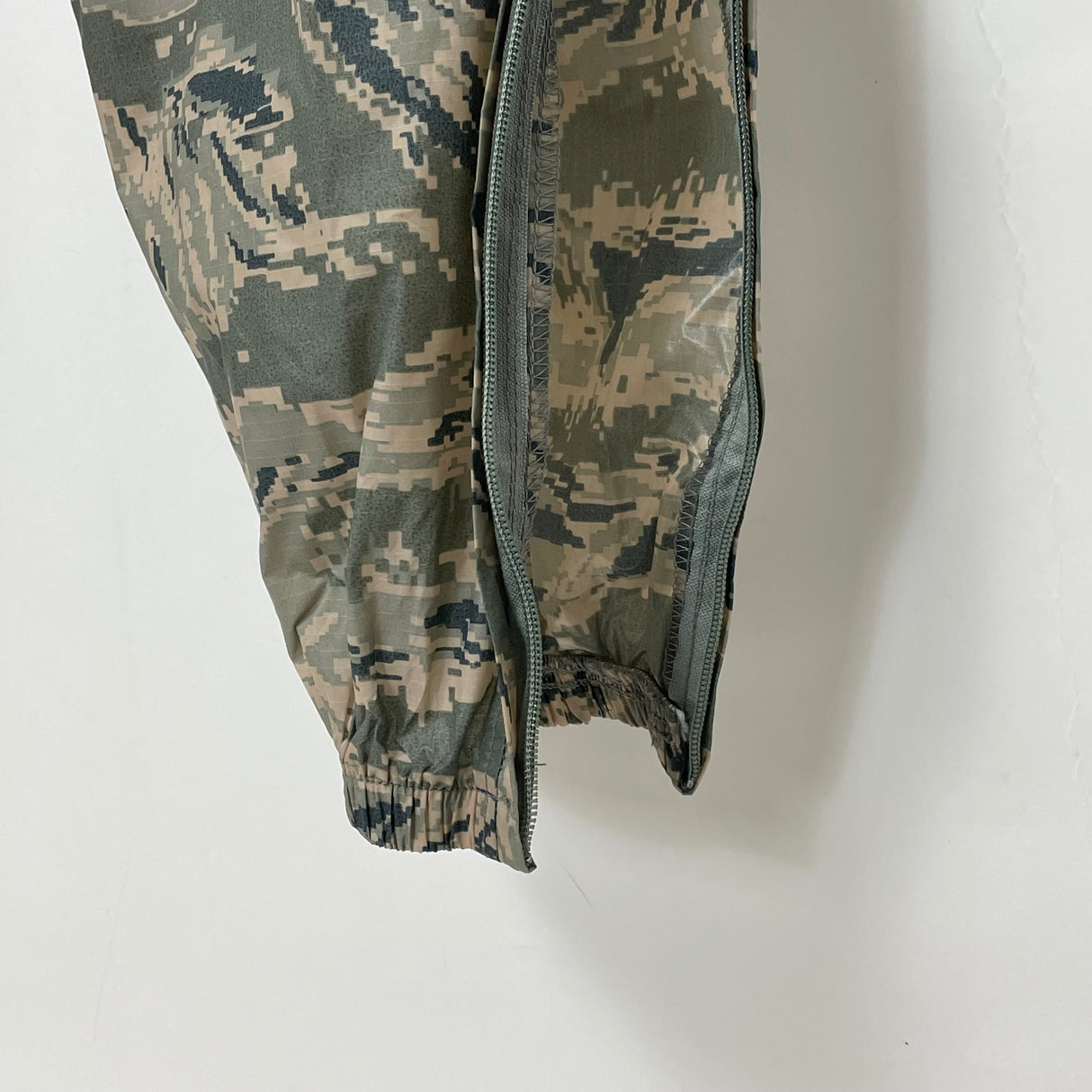 【新品】USAF ABU デジタルタイガーストライプ レインパンツ Lサイズ【FB-PT-ML0017S=】