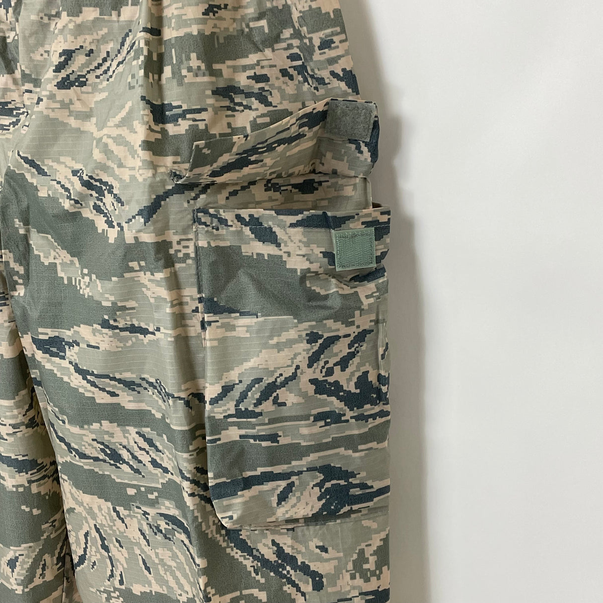 【新品】USAF ABU デジタルタイガーストライプ レインパンツ Lサイズ【FB-PT-ML0017S=】