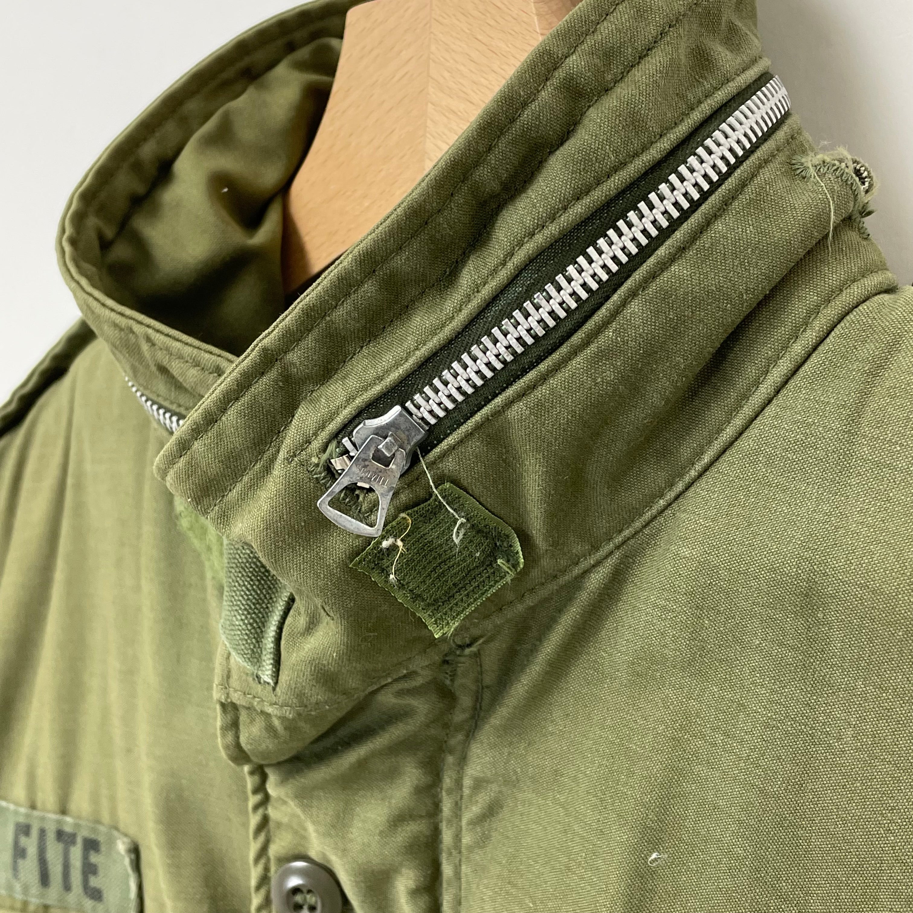 2nd モデル】アメリカ軍 OD M-65 フィールドジャケット ワッペン付
