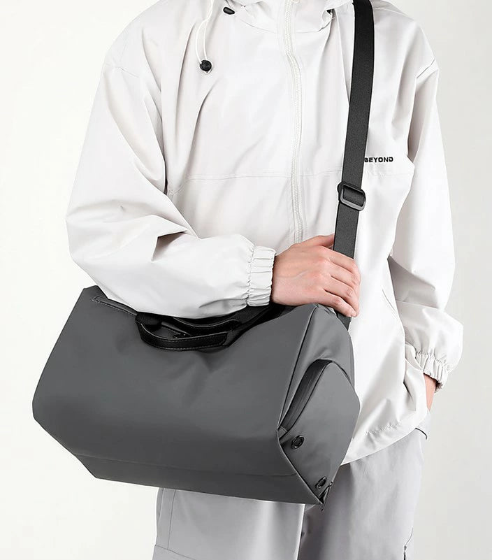 (12/24まで特価) ＵＳ．2WAY GYM バッグ 新品 A102N=