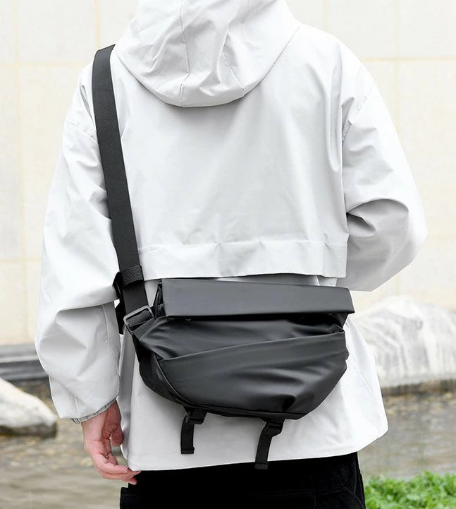 ＵＳ．ハーフムーン防水 バッグ 新品 A103N=