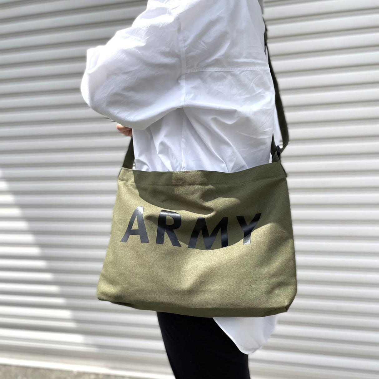 ＵＳ ＡＲＭＹ OD. ショルダーバッグ 新品 A7N-