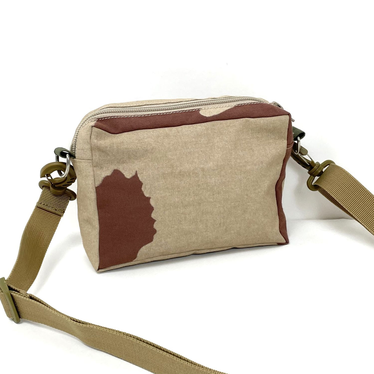 フランス軍 横長 デザートカモ サコッシュ 新品 234N-