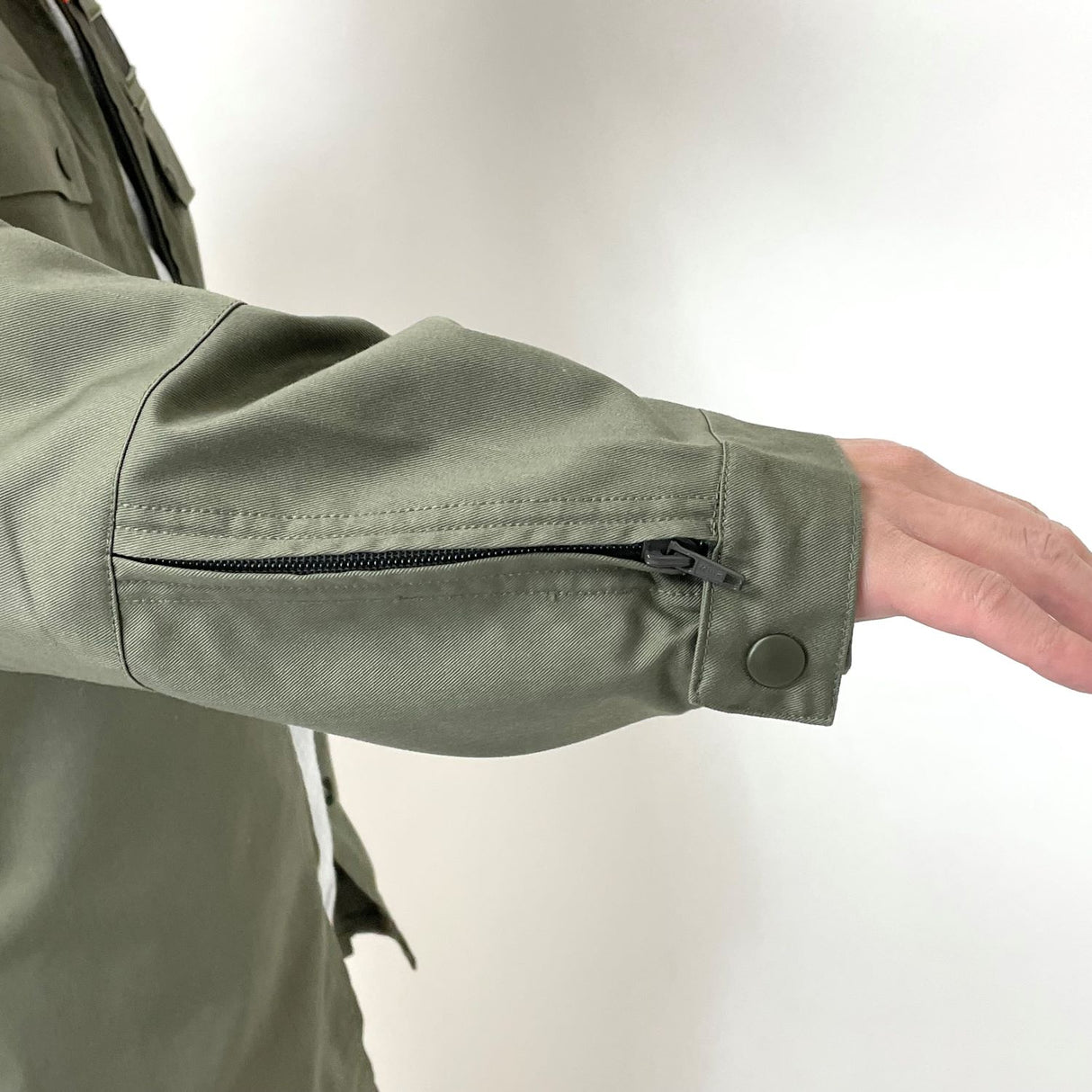 スイス民間防衛 グレー&オレンジショルダー フィールドジャケット 新品 E93N