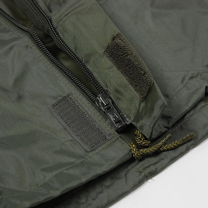 フランス軍 OD ウインドブレーカー 新品 F41N-