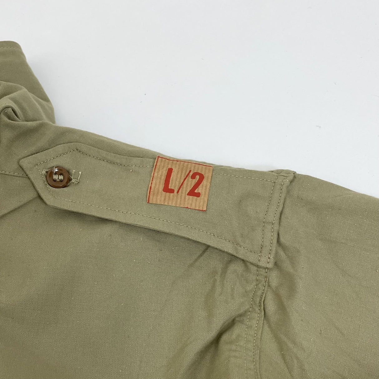 (9/5まで特価)	 フランス軍 ベージュ ビンテージ M-47 チノシャツ 新品 F49VN=