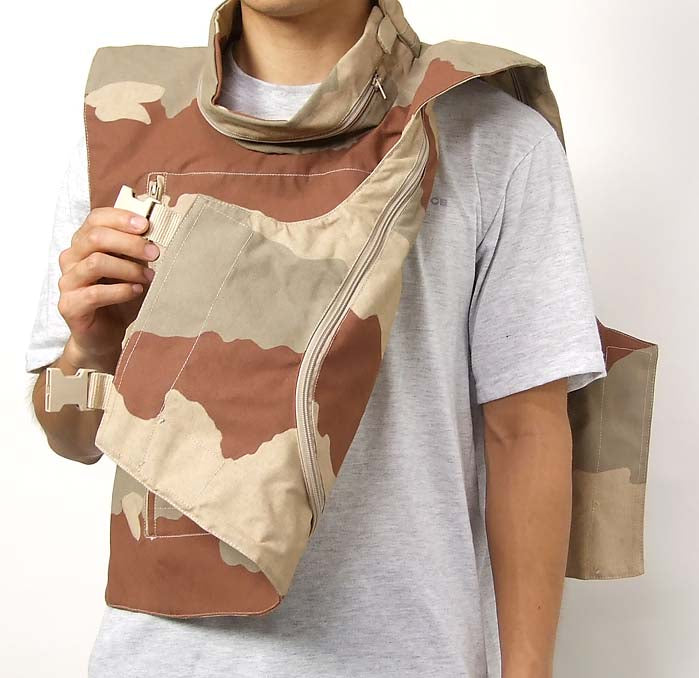 フランス軍　デザート迷彩上着　新品未使用　オマケ付き 00's US.ARMY ECWCS 3C デザートカモ柄 GORE-TEX PARKA 