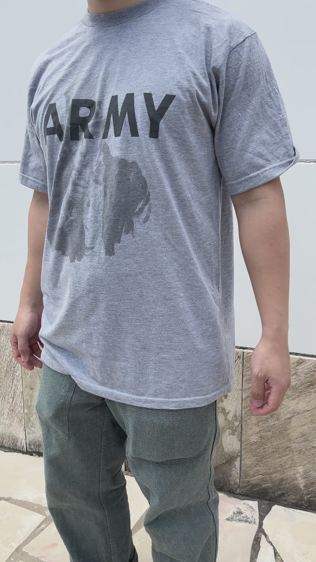 アメリカ軍 U.S.ARMY グレー "アンクルサム" IPFU リメイクTシャツ【FB-TS-ML0007B-】