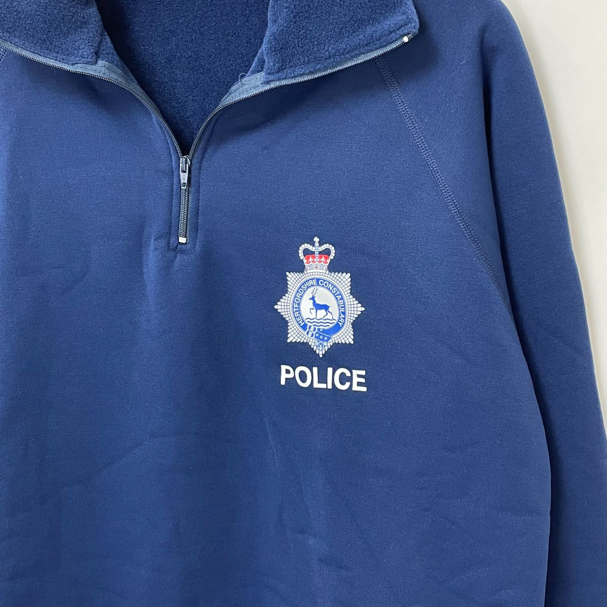 【1点物】イギリス・ハートフォードシャー州警察 POLICE ブルー プルオーバーフリースジャケット（新品）UK61